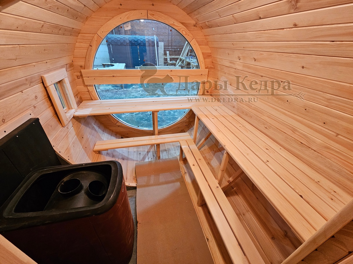 Кедровая баня-бочка «Орео» с боковым входом и панорамным окном